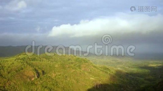 日惹潘谷山空中景观片段视频