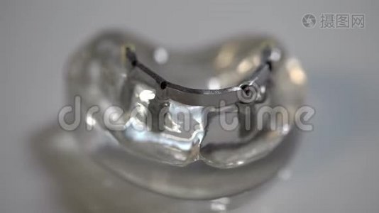实验室牙颌模型的特写视频