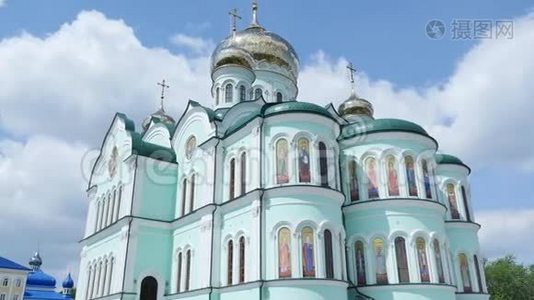 二〇一六年七月二十日.. 乌克兰班钦尼的神圣提升修道院视频