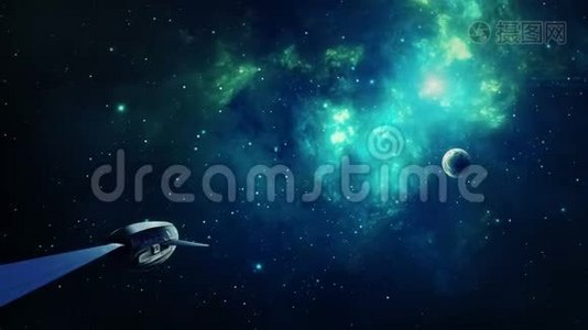 太空场景。 蓝色和绿色星云，有行星和宇宙飞船。 美国宇航局提供的元素。 3D绘制视频