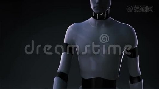 机器人，机器人触摸屏幕，齿轮制作人头形。 人工智能，计算机技术，类人科学。视频