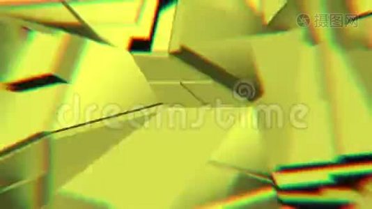 黄色抽象多边形破碎形状波动无缝环。 3D动画。视频