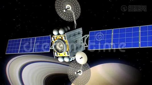 太空激光武器。土星的背景，虚构的军事卫星轨道上的行星射击从科幻，3d视频