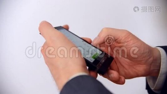 手触摸手机智能手机屏幕.视频