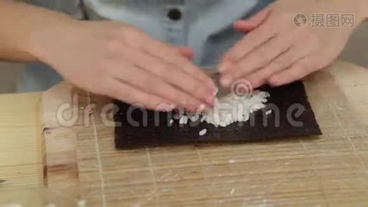 寿司卷诺里视频