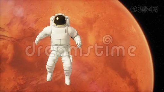 太空宇航员正在火星上空飞行视频