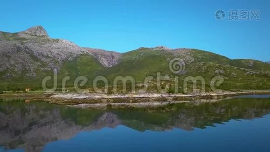 飞越峡湾上空视频