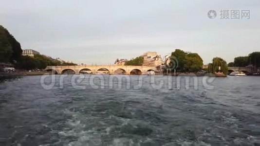 法国巴黎艺术桥视频