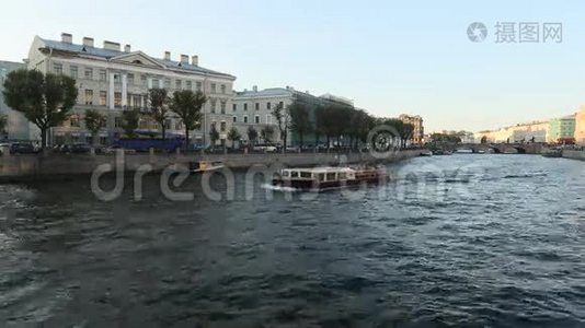 圣彼得堡涅瓦河的堤岸。视频