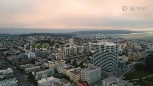 建立旧金山市区的空中景观视频