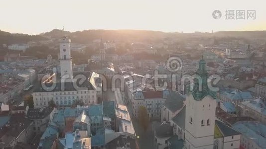 空中城市利沃夫，乌克兰。 欧洲城市。 市的热门区域.. 大会堂视频