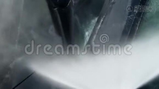 洗车采用高压水射流..视频