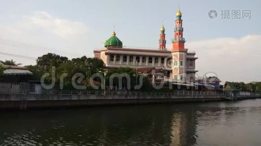 泰国曼谷红色清真寺视频