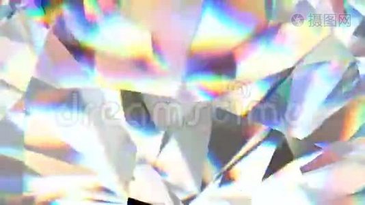 豪华宝石闪闪发光的钻石环。 七彩万花筒无缝环路背景.. 闪亮的旋转晶体。视频