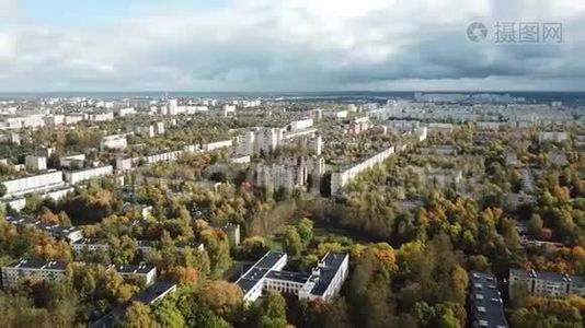维捷布斯克市的秋季景观视频