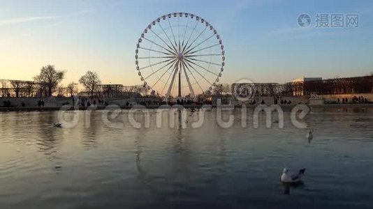法国巴黎的摩天轮视频