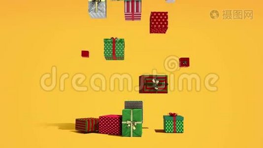 倒下的圣诞树和礼物的形状视频