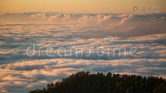 西班牙加那利群岛特内里费的泰德山火山云的时间推移视频