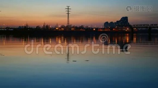 夜空河城视频