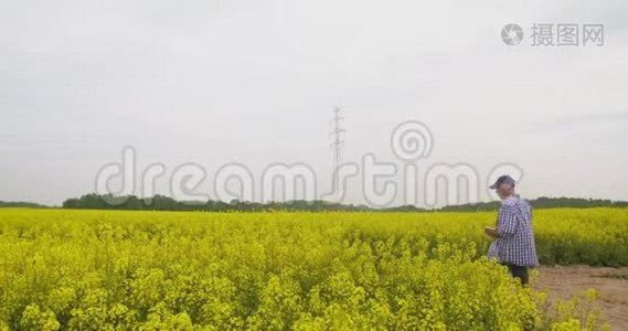 用数字平板技术研究野外开花视频