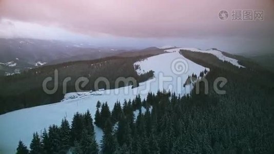 4高空钻景：滑雪胜地布谷假日视频