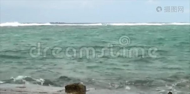 海浪在海面上.视频