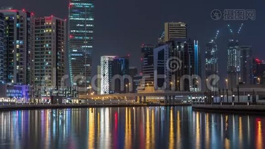 迪拜商务海湾塔晚时间视频