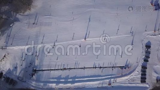 冬季视野克里穆尔达拉托维亚空中无人机顶视图4K UHD视频视频