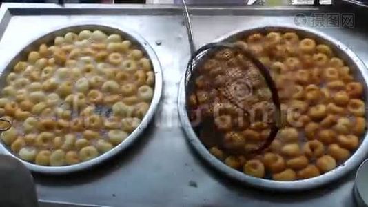 土耳其传统甜甜圈洛基马视频