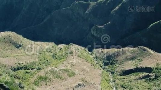 峡谷和山脉的空中景观视频