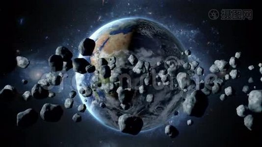 小行星，陨石飞向地球。 外层空间。 世界末日视频