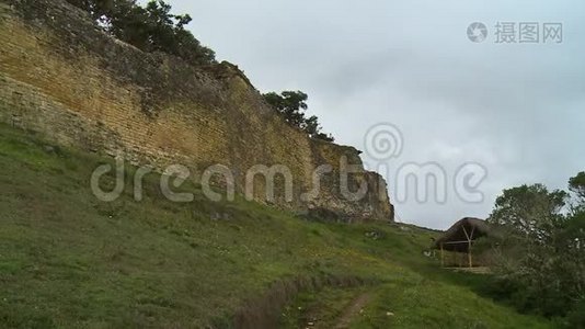 山上的城堡和风景视频