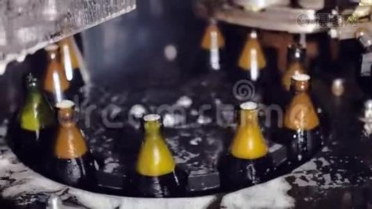啤酒厂装瓶生产线视频