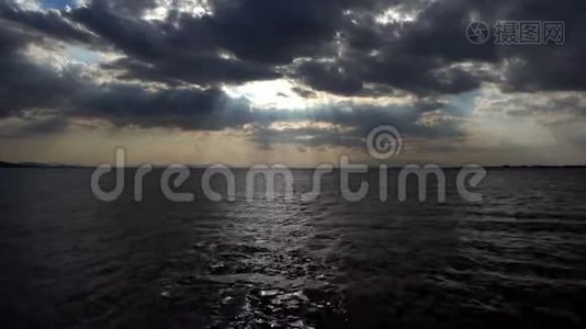 日落和大海视频