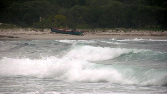 西班牙马洛卡岛海浪视频