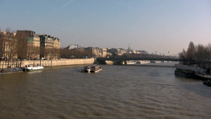 巴黎城市塞纳河9秒视频