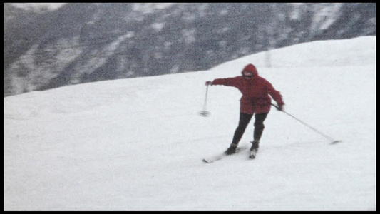 滑雪爱好者再练习视频