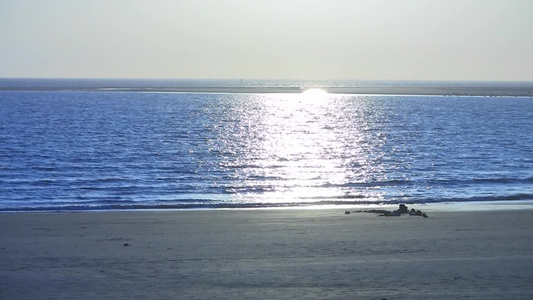 海岸边的浪花视频