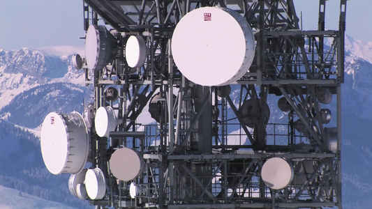 无线通讯信号钢铁塔架[通信网]视频