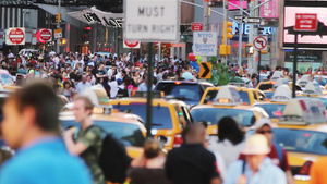 拥挤的街道纽约市时代广场18秒视频