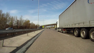 汽车在高速公路上穿过斯洛伐克29秒视频