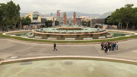 西班牙广场的魔力喷泉视频