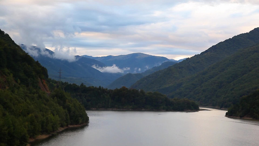 山间的河流[条河]视频