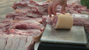 切猪肉卖猪肉13秒视频