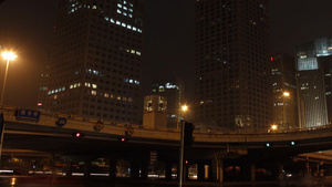 北京夜间的道路交通10秒视频