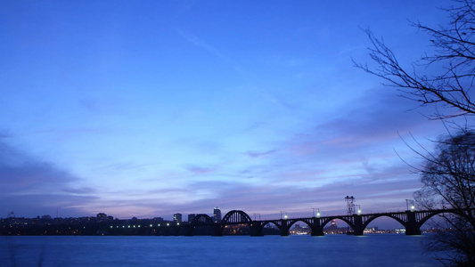 城市桥梁夜景延时视频
