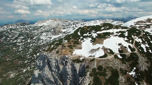 奥地利奥贝特劳恩山区空中全景15秒视频