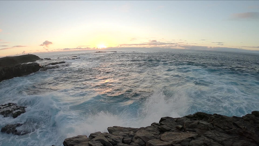 海滩海浪岩石视频