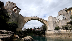 波斯尼亚和黑塞哥维那莫斯塔尔的老桥21秒视频