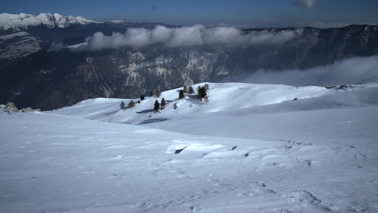 意大利阿尔卑斯山高处雪景视频